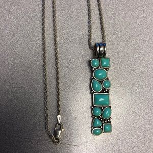 Silver chain turquoise pendant